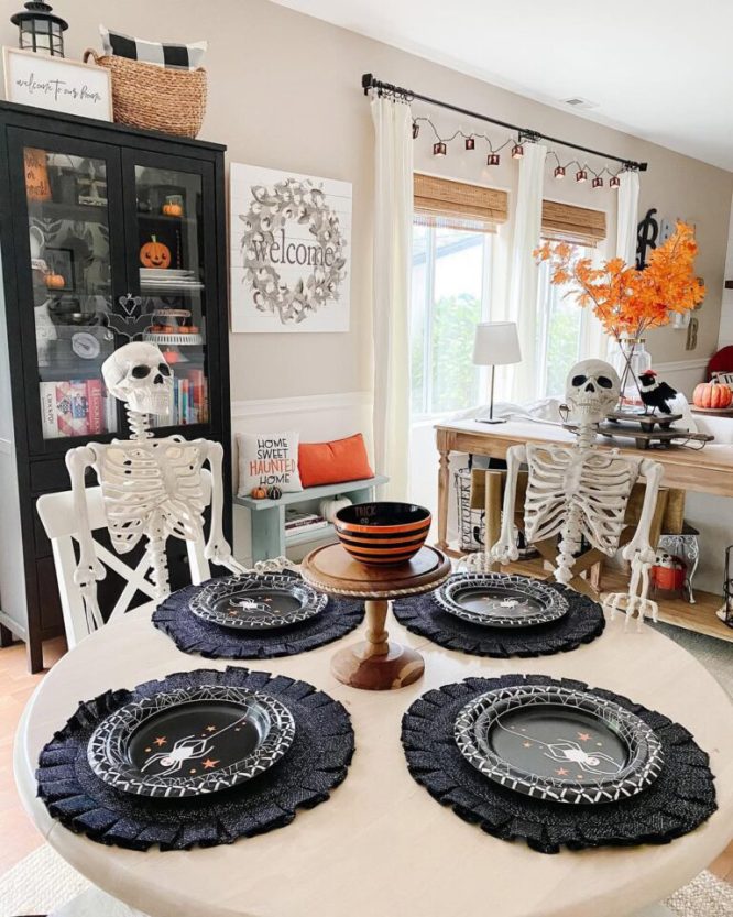 Skeleton Dinner Guests