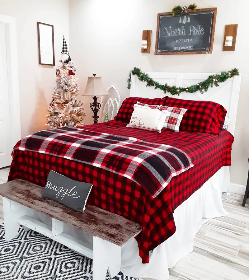 Woodsy Christmas North Pole Bedroom