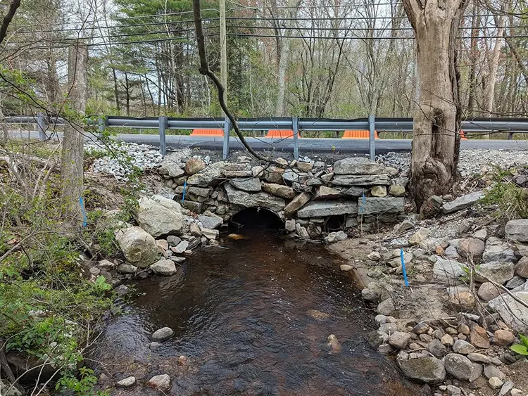 Fieldstone Stream Arch