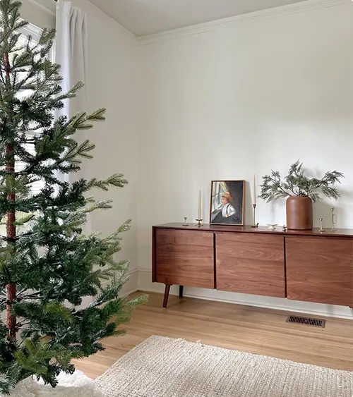 A Minimalist Holiday Corner