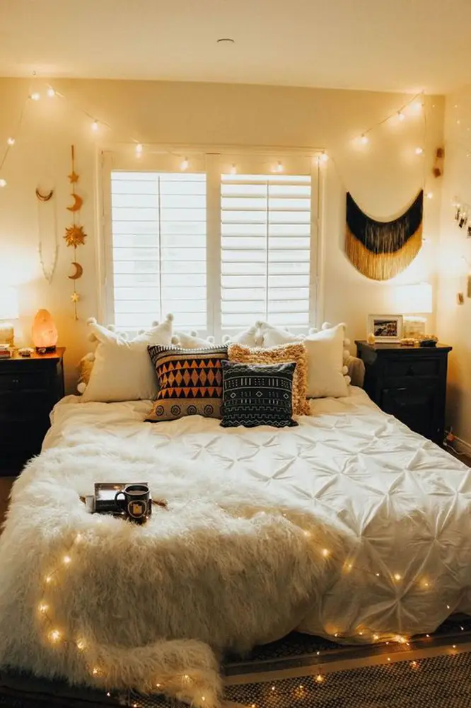 Fairy Lights for a Fall Bedroom