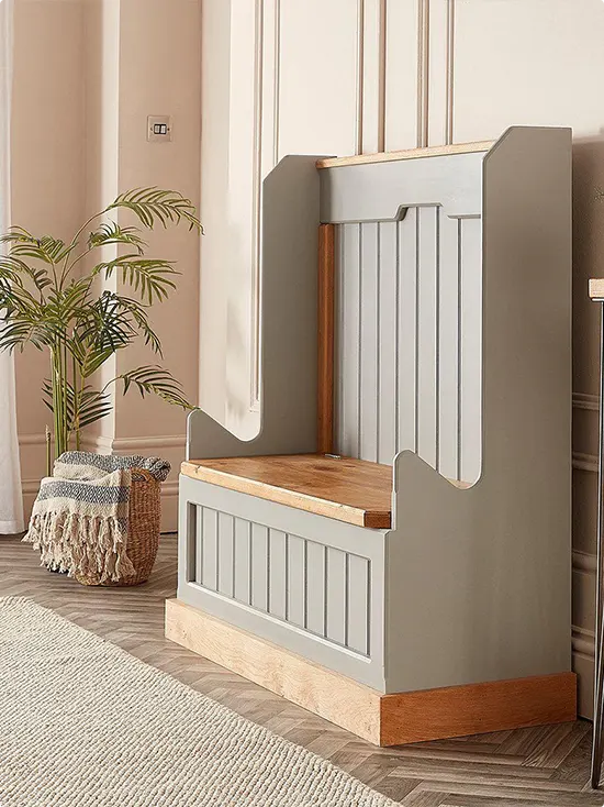 High-sided cottage bench