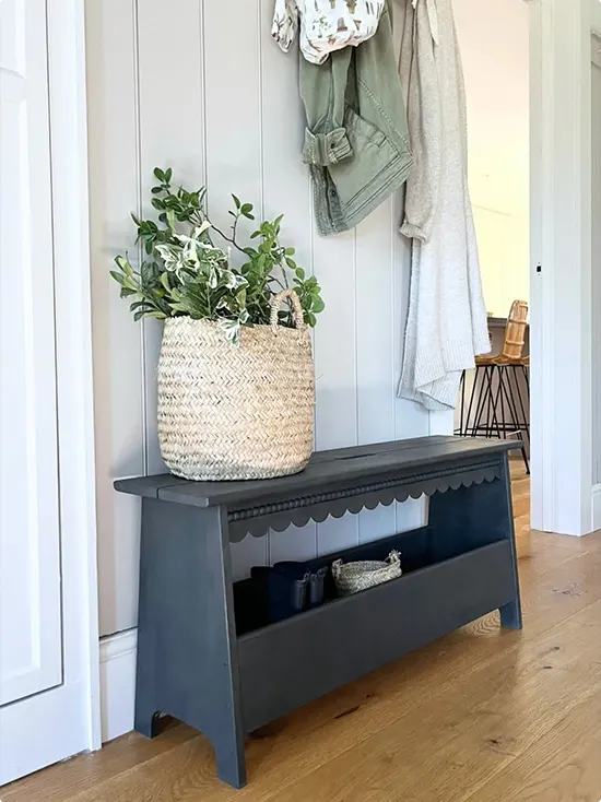 Scalloped Detail on a Charcoal Bench