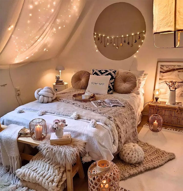 Aesthetic Bedroom with Comfortable Bedding