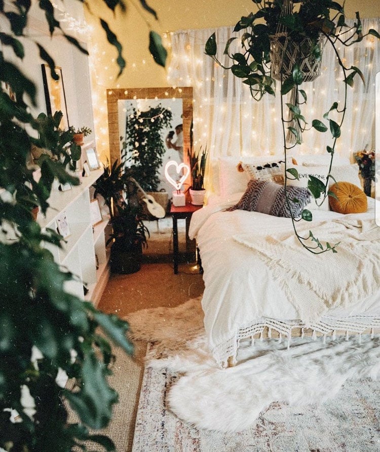 Aesthetic Bedroom with Rugs