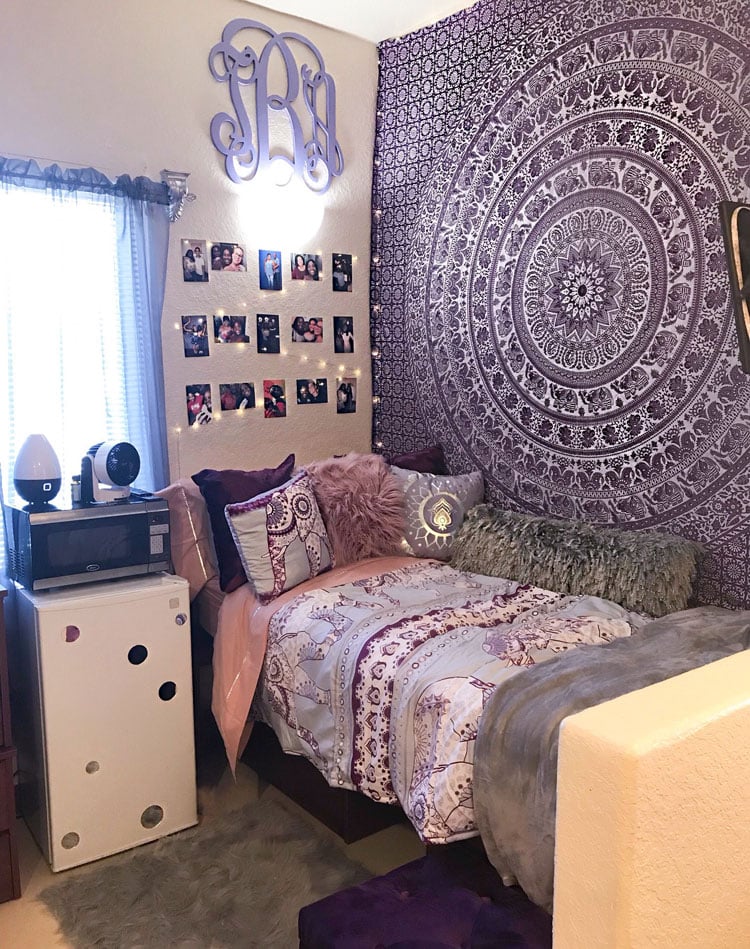 Amazing Dorm Bed with Tapestry and Photo Wall