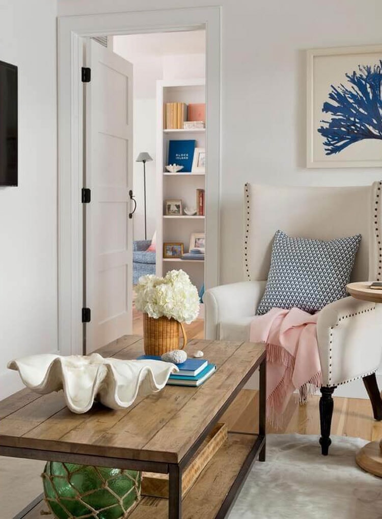 Beach-Themed Rectangle Table with Modern Styling