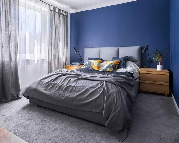 Blue and White Bedroom Color For Guys