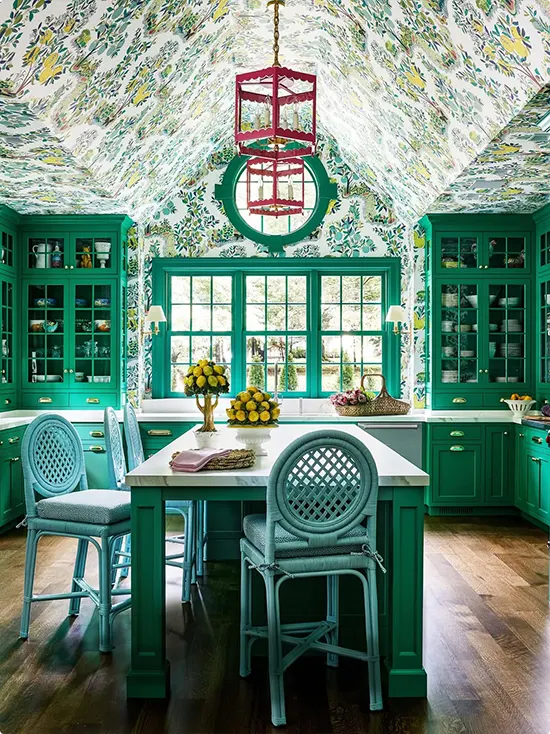 Bold Green Kitchen Wallpaper