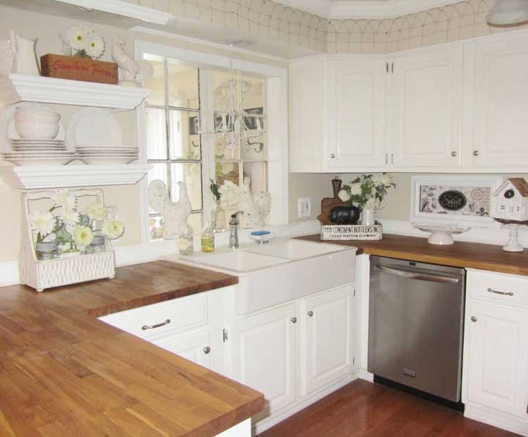 Brighten Up A Small Kitchen Space