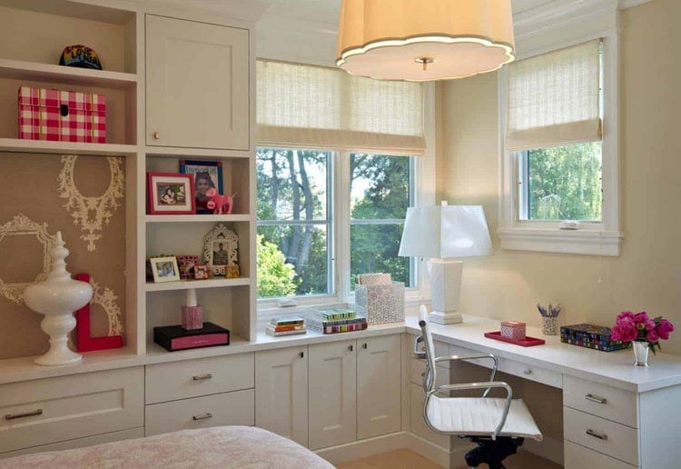 Built-In Table and Shelves in Guest Room