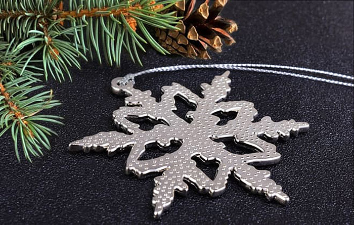 custom Christmas tree ornament