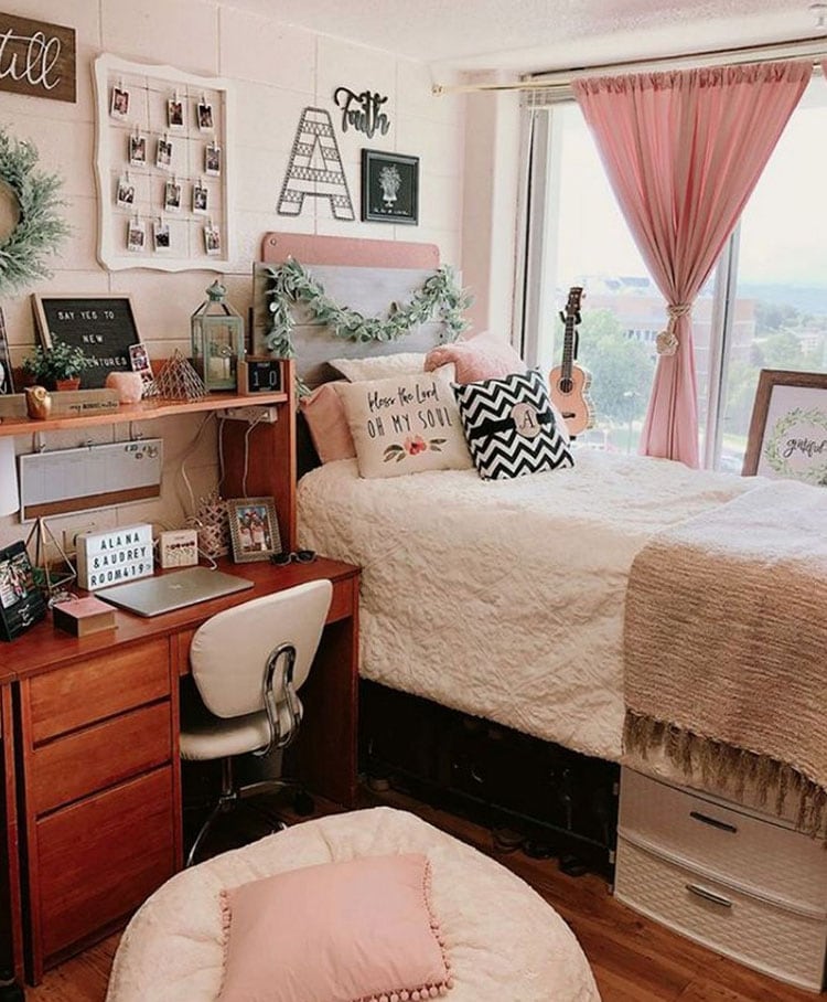 Cute Easy Dorm Room Decorations