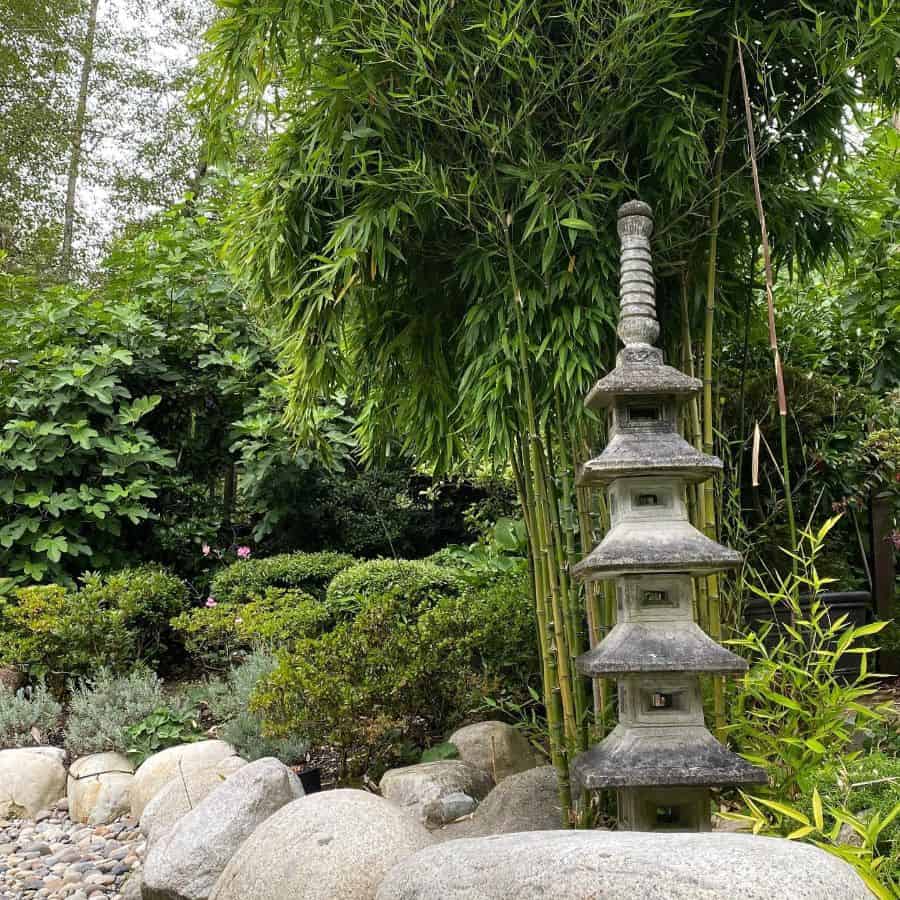 decor-and-religious-sculpture-zen-garden-ideas-jadorelesmacarons religious stone sculpture in zen garden