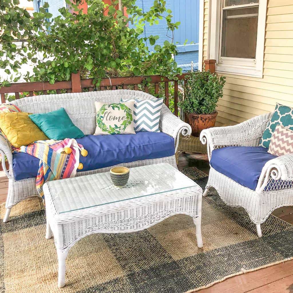 outdoor patio white wicker furniture