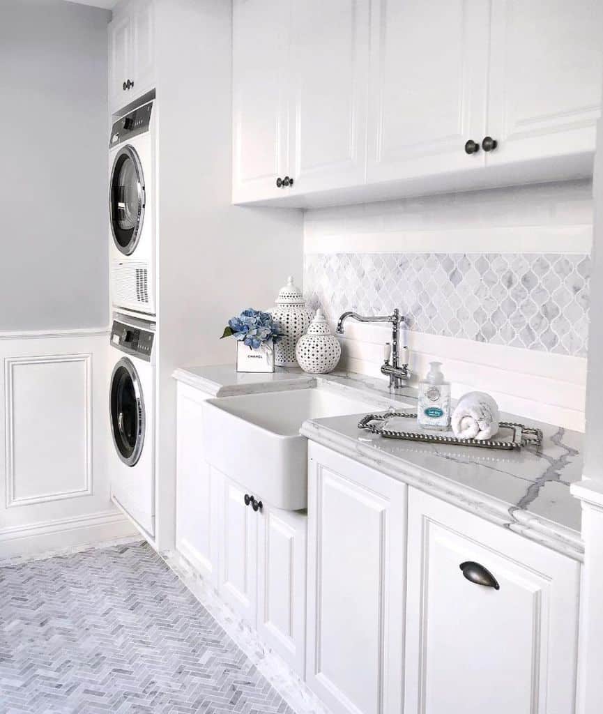 domsjo-laundry-room-sink-ideas-jo-marie_b large white kitchen with apron sink and stacked washer and dryer