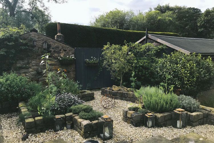 easy-backyard-design Easy Backyard Design