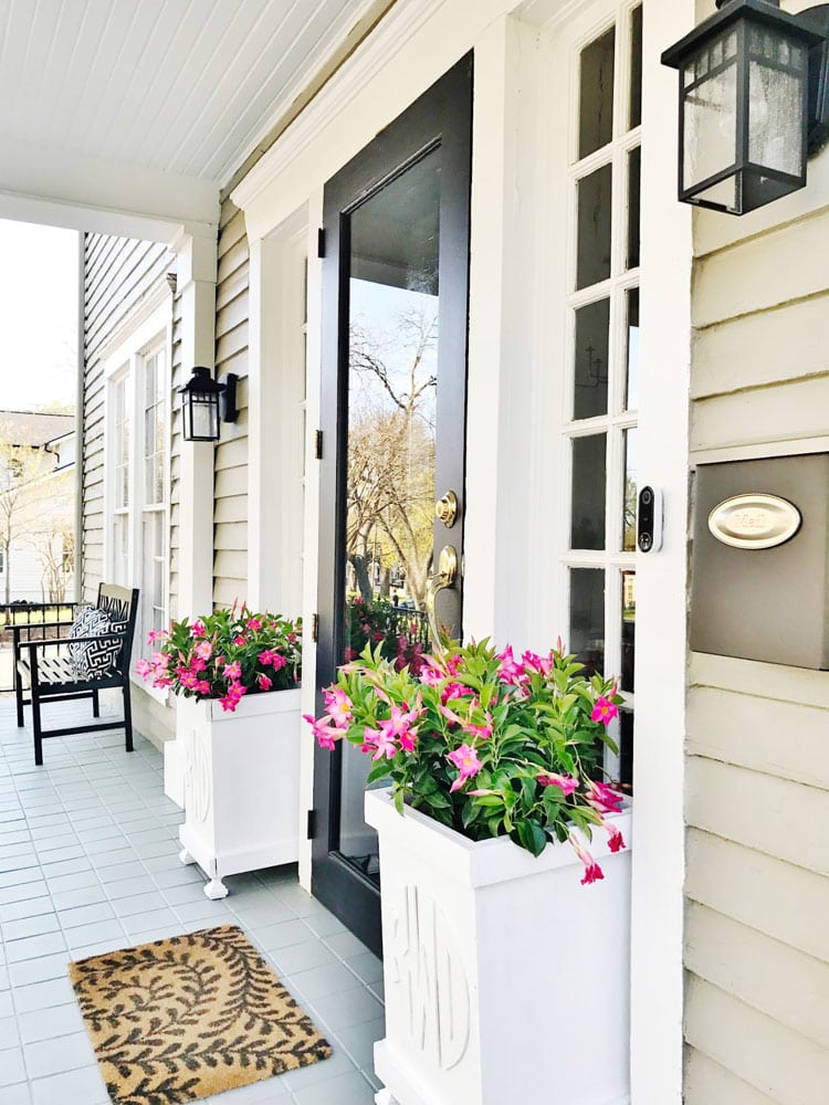 front-door-flower-planter-ideas Front Door Flower Planter Ideas