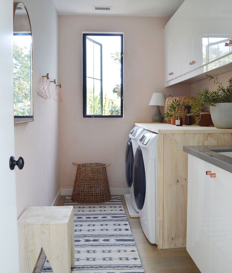 Long Narrow Laundry Room Design For Small Spaces