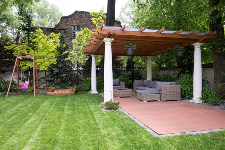 low-cost-backyard-landscaping Low Cost Backyard Landscaping