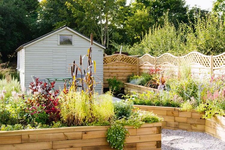 low-maintenance-garden Low Maintenance Garden