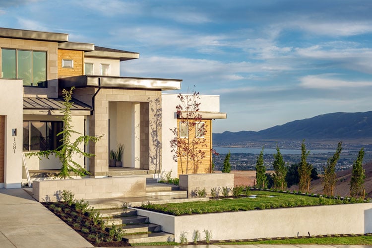 Luxury Retaining Wall For Elegant Home