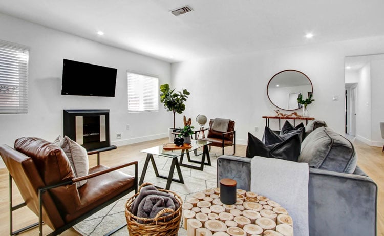 Masculine Men’s Living Room