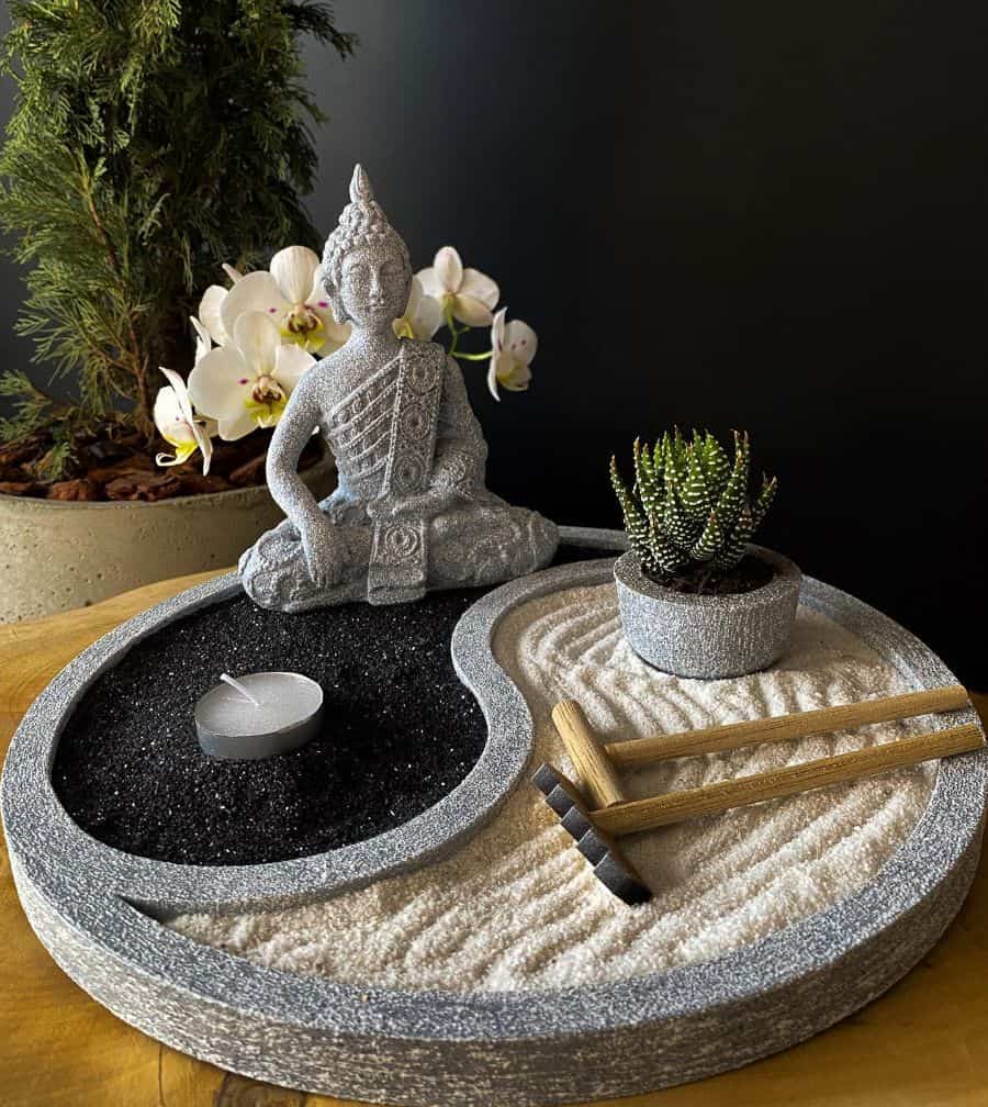 mini-zen-garden-ideas-zengardendeco mini-zen garden with sand rack candle succulent