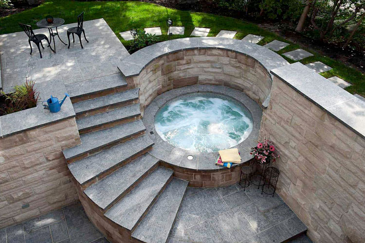 Modern Hot Tub Design