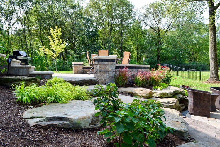 rock-low-maintenance-landscaping-ideas-1 Rock Low Maintenance Landscaping Ideas