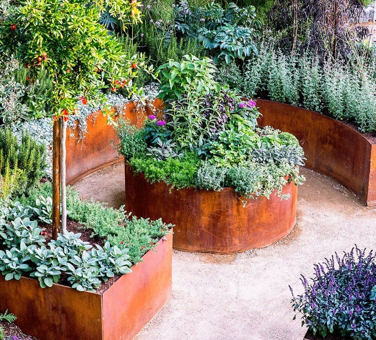 Rustic Brown Flower Bed Edging Designs