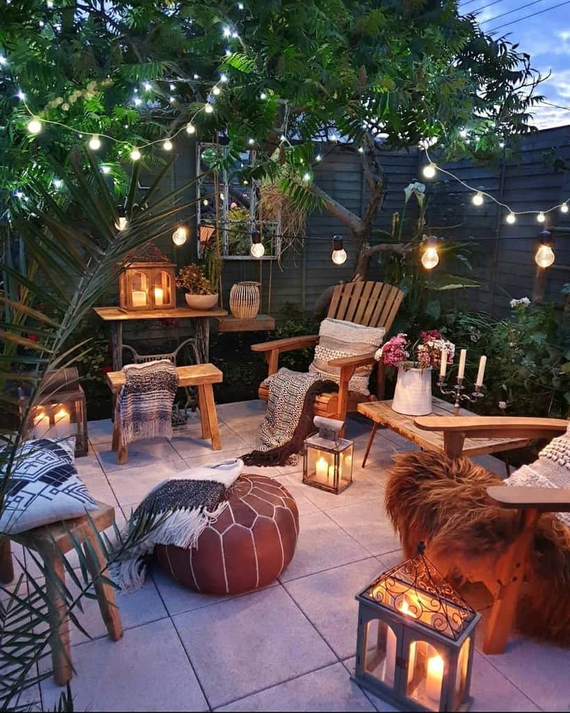 rustic-patio-lighting-ideas-sixat21 rustic patio with vintage wood furniture