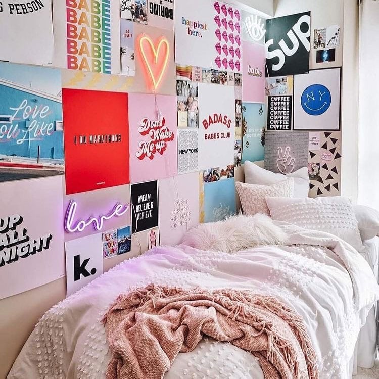 Simple Dorm Room Decor