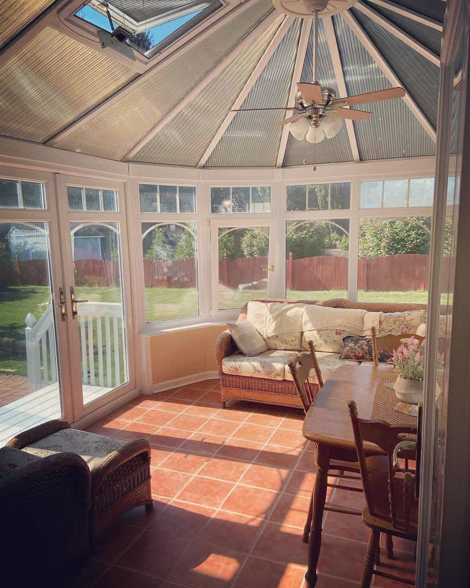 sunroom-patio-enclosure-ideas-helenency vaulted ceiling sunroom patio enclosure