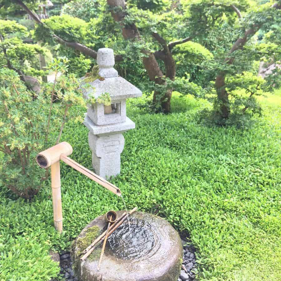 traditional-zen-garden-ideas-yuki_yamada_jorgensen traditional zen garden with water feature and stone temple sculpture