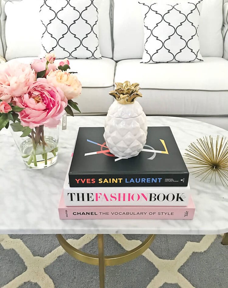 Vintage Elements and Items For Your Center Table