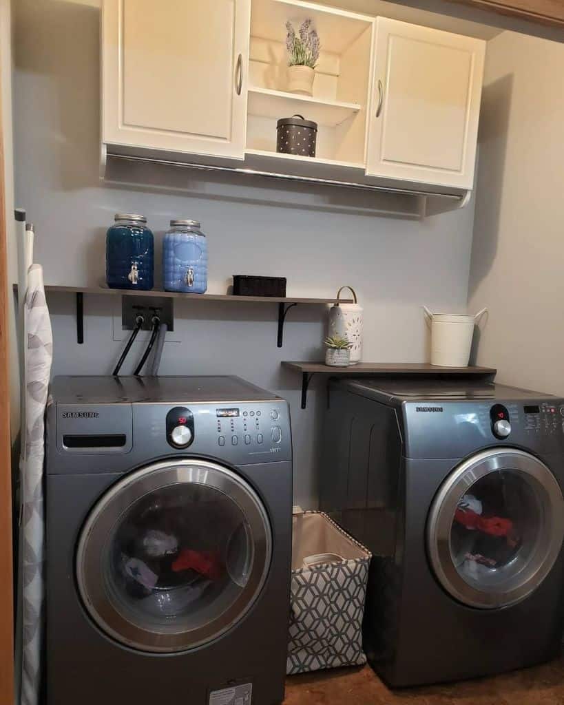 white laundry room washer and dryer