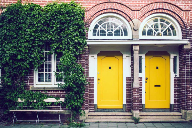 yellow-front-door-for-red-brick-house Yellow Front Door For Red Brick House