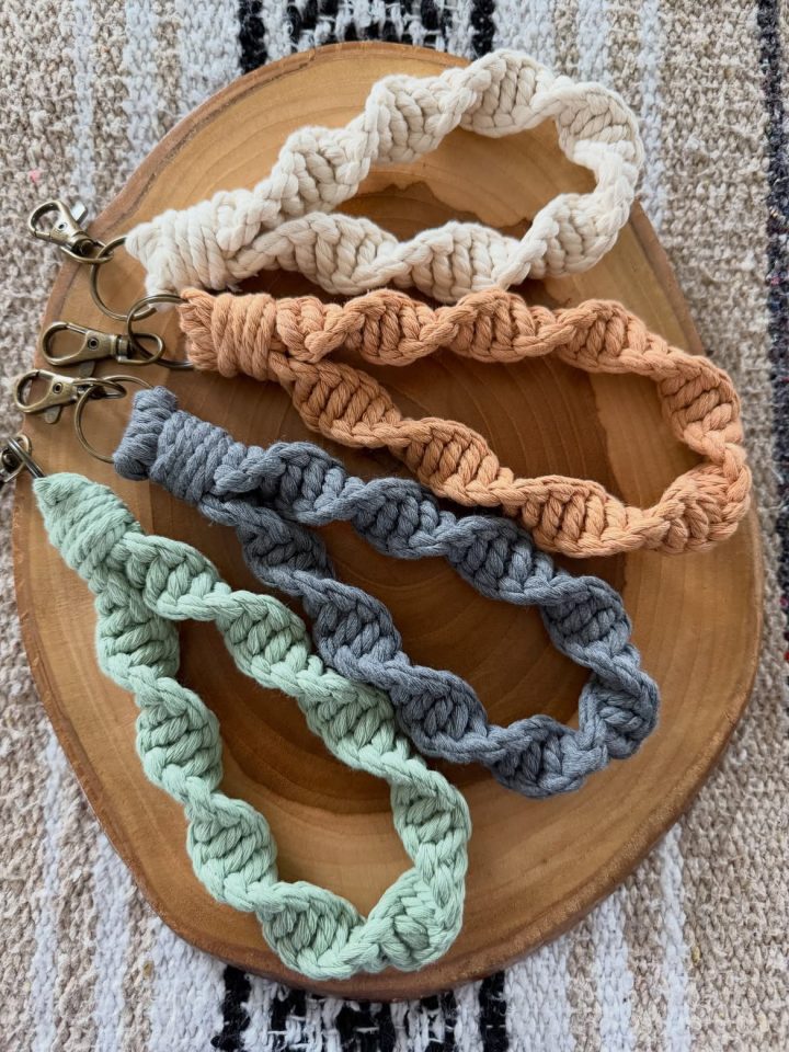 Twisted Wreath
