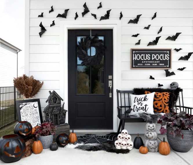 Black and White Hocus Pocus Porch Display