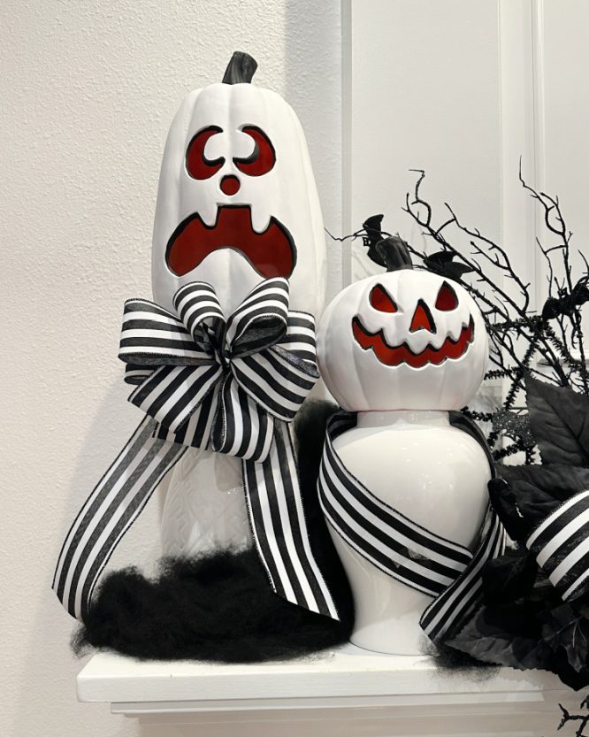 Black and White Halloween Decor Ideas
