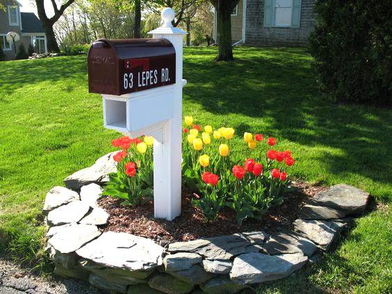 Mailbox Landscaping Ideas