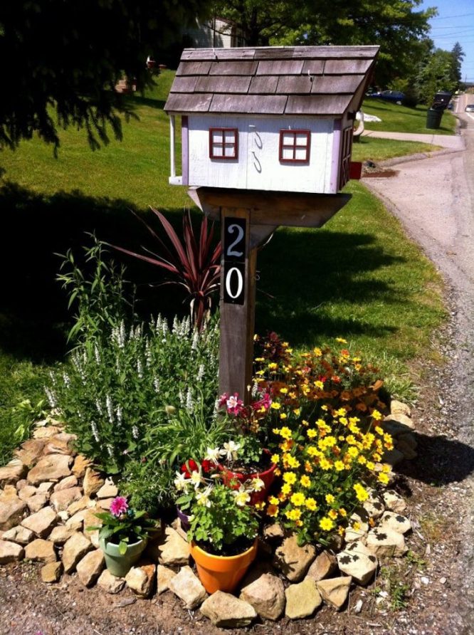 Small Shingled Cottage Mailbox