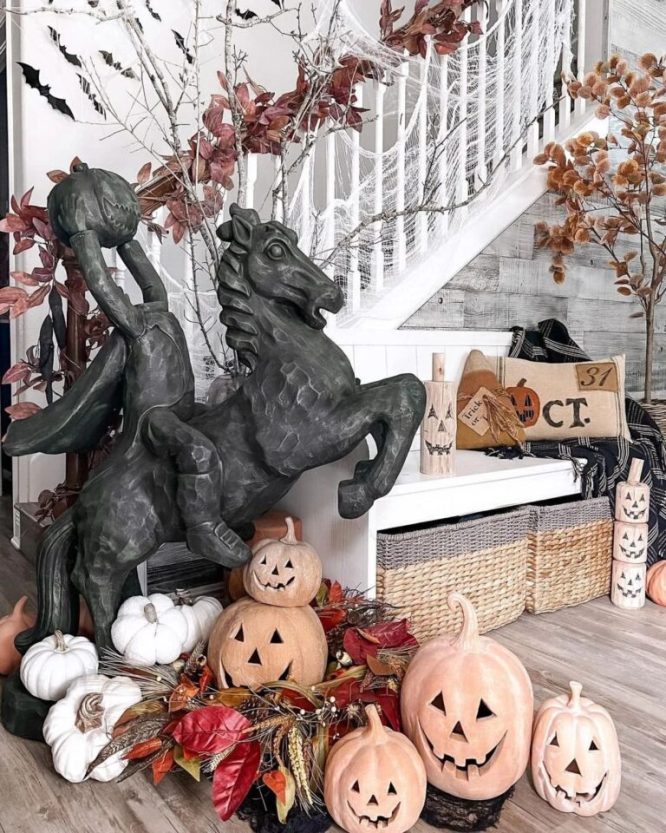 Halloween Staircase Decor Ideas