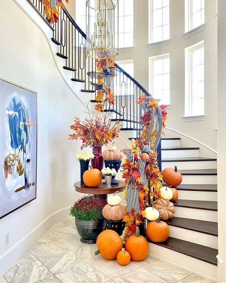 Striped Ribbon Garland for Curved Stairs