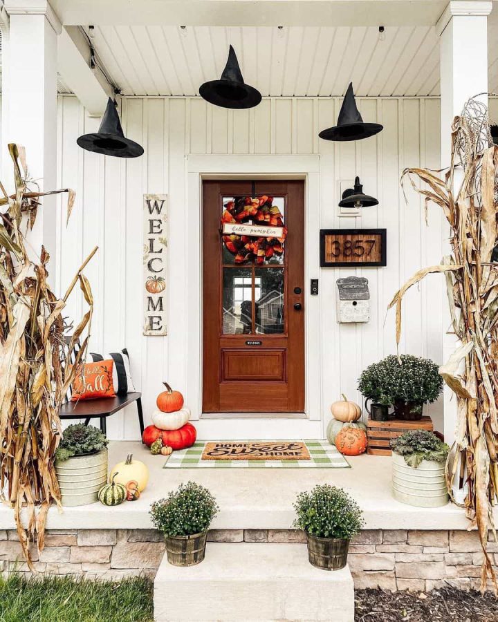 Corn Stalk Welcome Corner