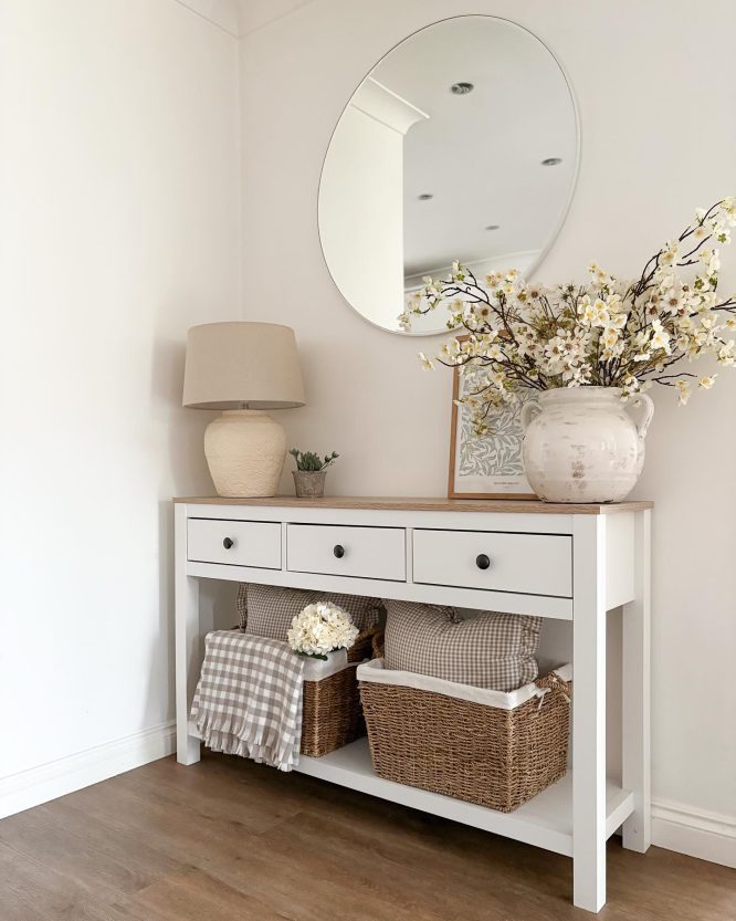 Farmhouse Entryway Table Ideas